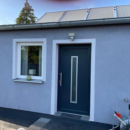 Ferienwohnung Mit Fussbodenheizung Nahe Messe, Gratis Parkplatz Und Abstellplatz E - Bike Hannover Exterior foto