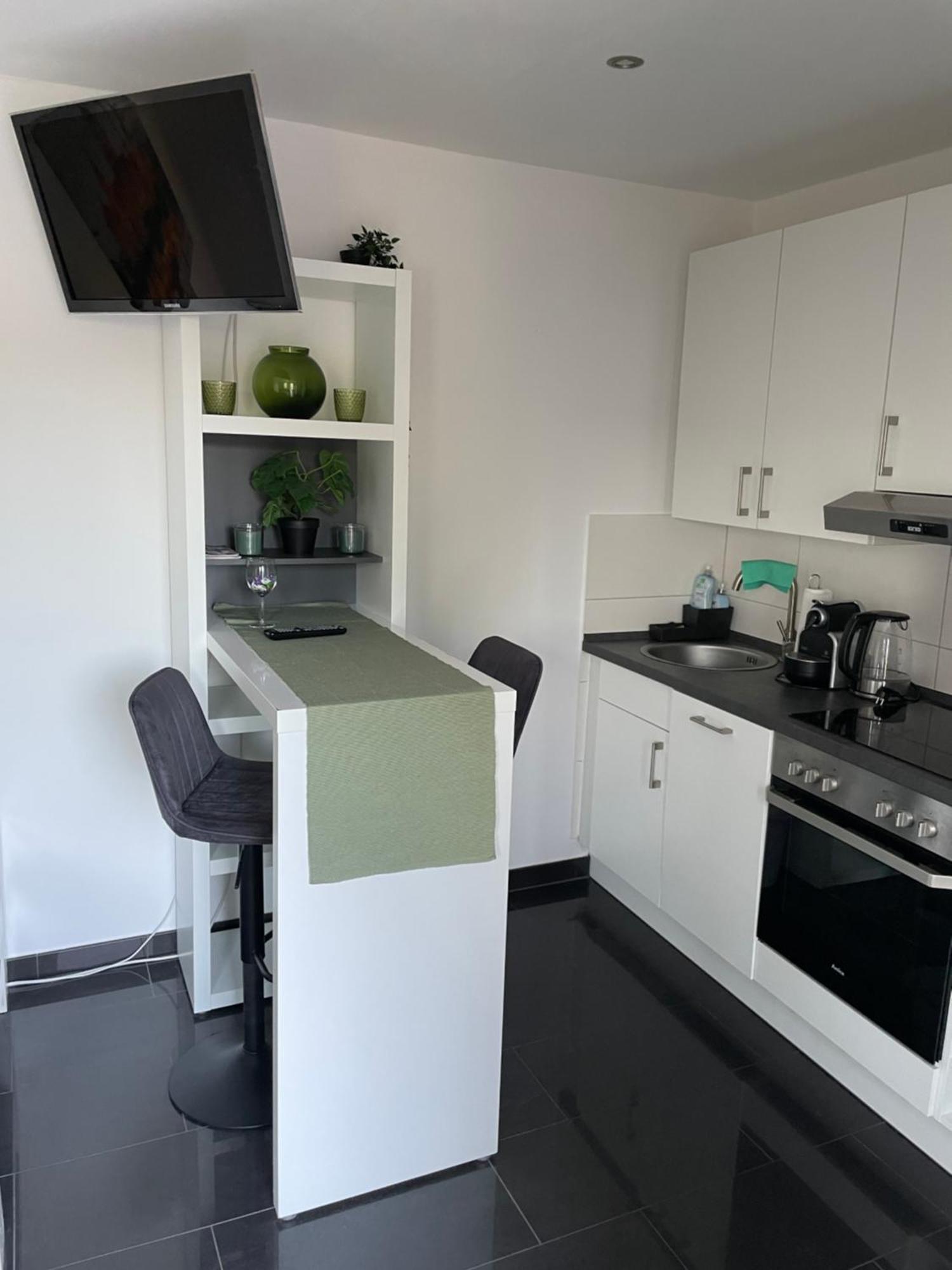 Ferienwohnung Mit Fussbodenheizung Nahe Messe, Gratis Parkplatz Und Abstellplatz E - Bike Hannover Exterior foto
