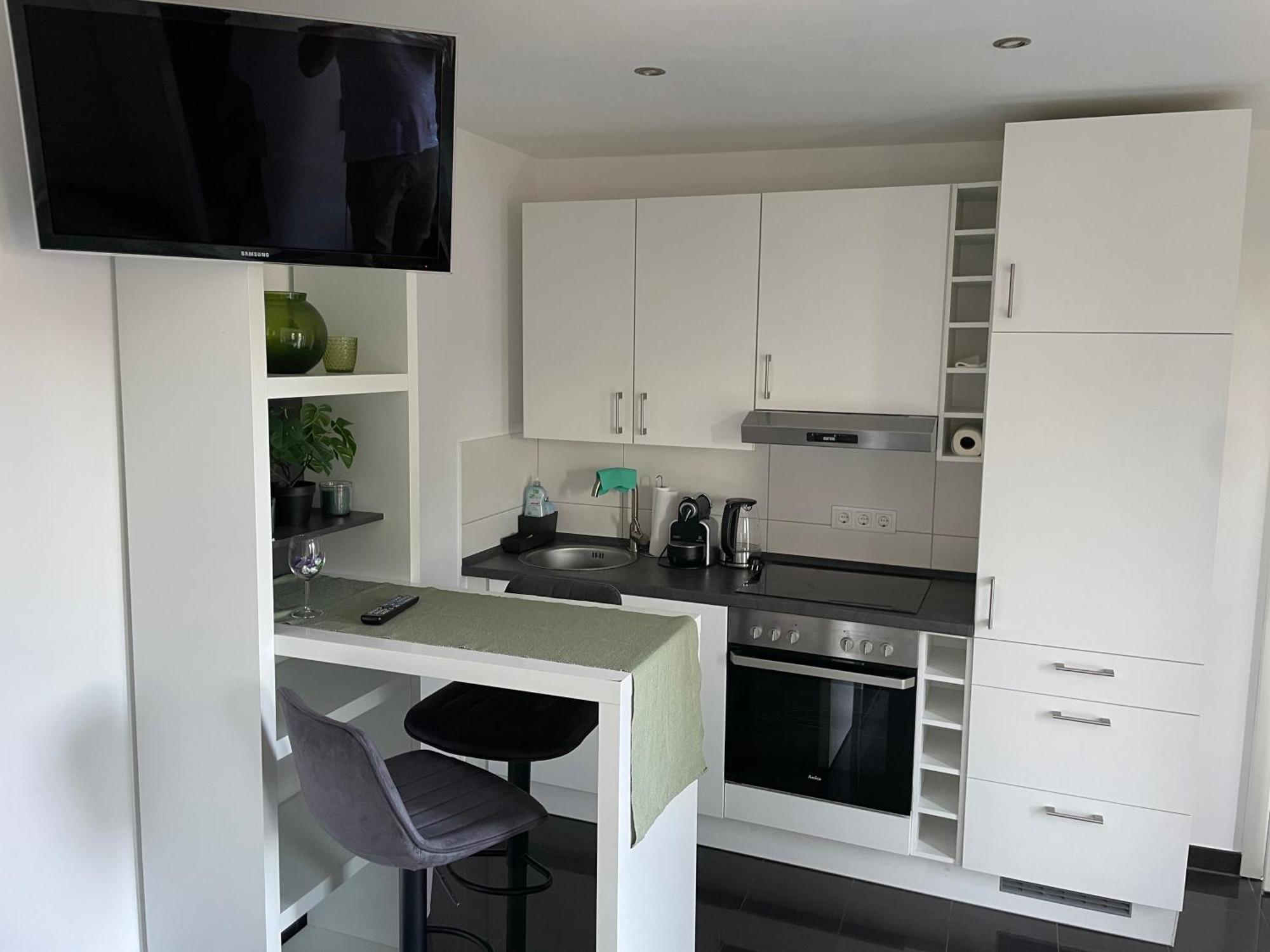 Ferienwohnung Mit Fussbodenheizung Nahe Messe, Gratis Parkplatz Und Abstellplatz E - Bike Hannover Exterior foto